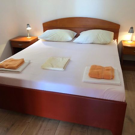 Apartments Nautic Zavala Dış mekan fotoğraf