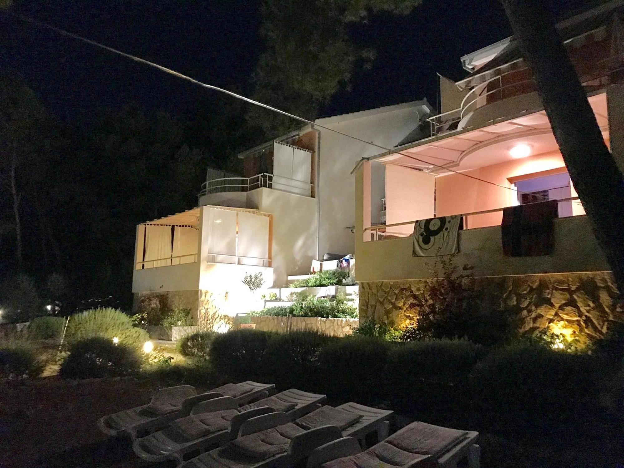 Apartments Nautic Zavala Dış mekan fotoğraf