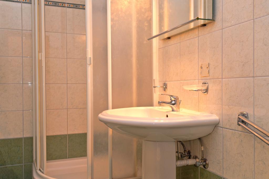 Apartments Nautic Zavala Dış mekan fotoğraf
