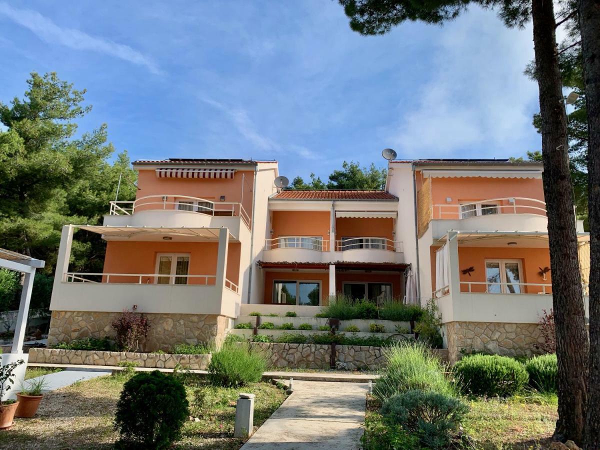 Apartments Nautic Zavala Dış mekan fotoğraf