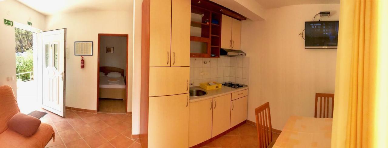 Apartments Nautic Zavala Dış mekan fotoğraf
