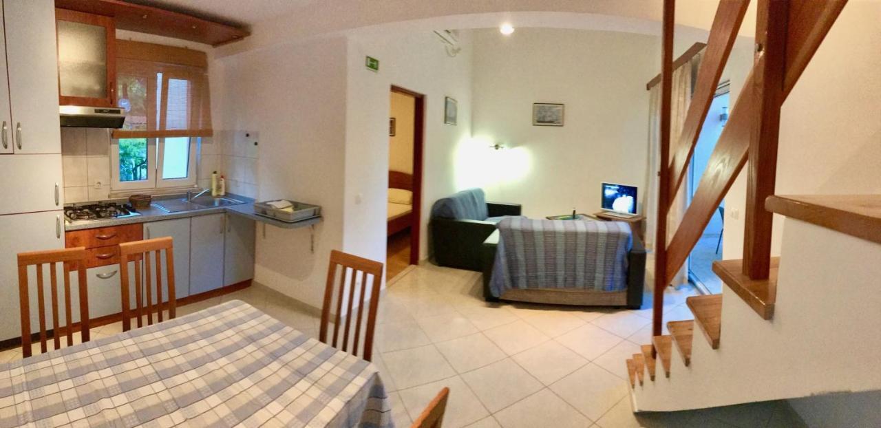 Apartments Nautic Zavala Dış mekan fotoğraf
